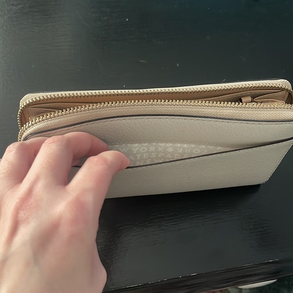 Light gray Kate spade wallet. Used one week. - Picture 3 of 5